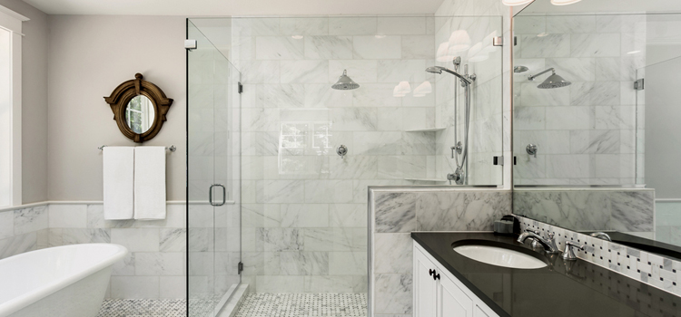 bathroom shower door installation in St. Petersburg